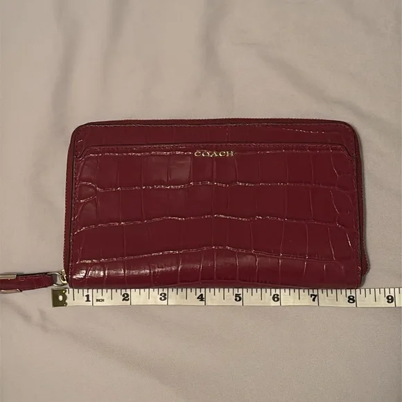 Coach burgundy crocodile-embossed wallet - Picture 13 of 14